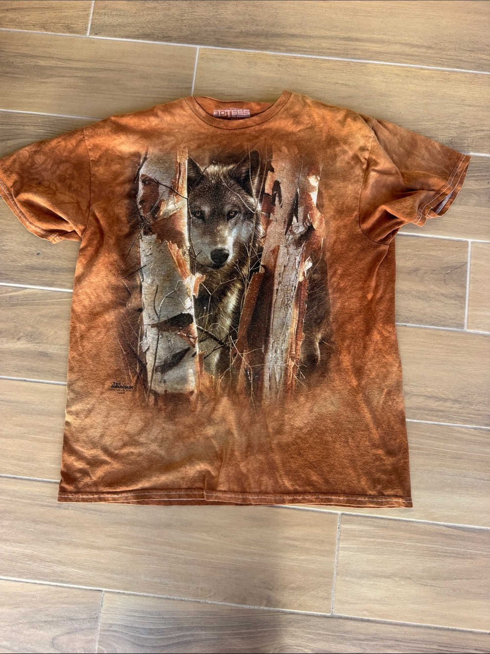 The Mountain Orange Wolf Graphic Short Sleeve Tee